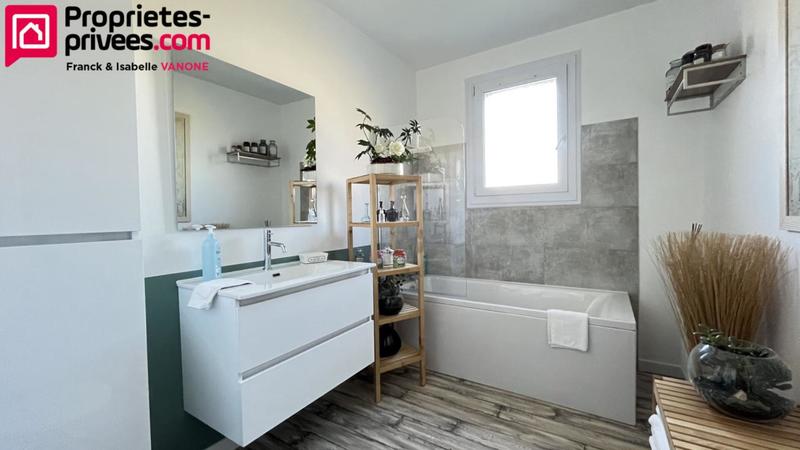 Maison - 166 m² - 6 pièces