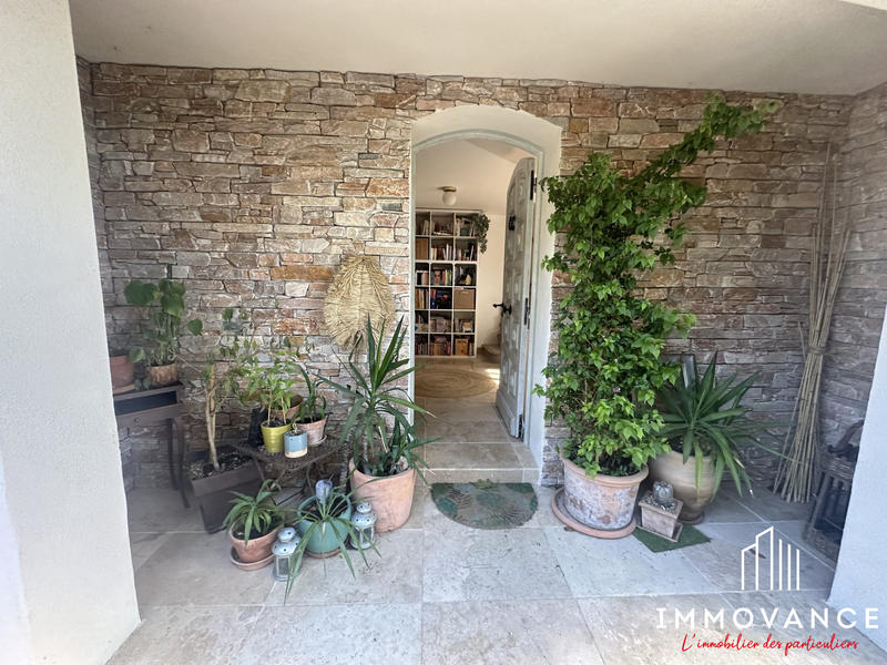 Maison - 204 m² - 5 pièces