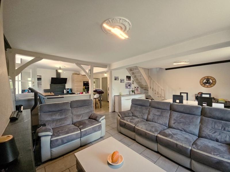 Maison - 140 m² - 6 pièces