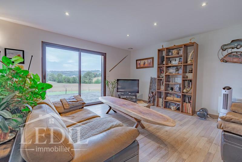 Maison - 180 m² - 4 pièces