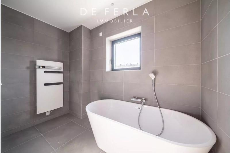 Duplex - 189 m² - 7 pièces