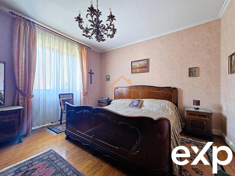 Maison - 165 m² - 7 pièces