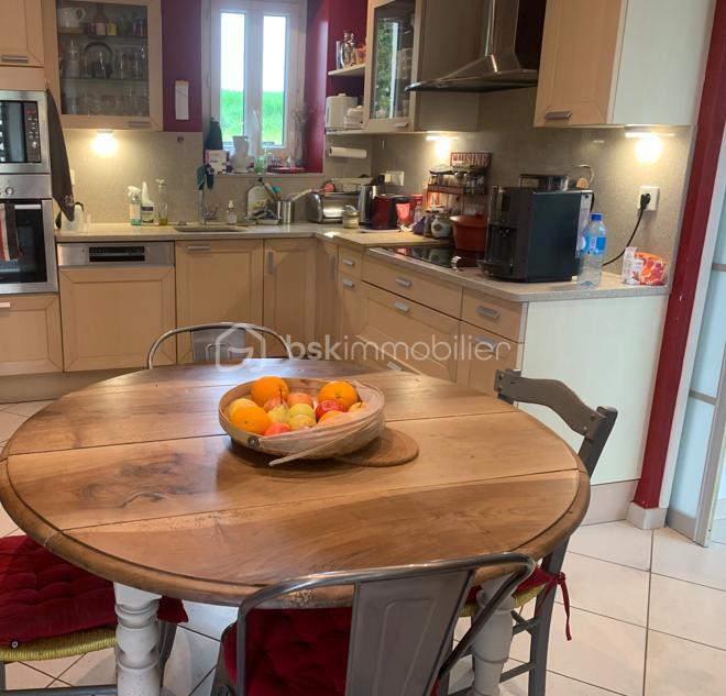 Corps de ferme - 140 m² - 7 pièces