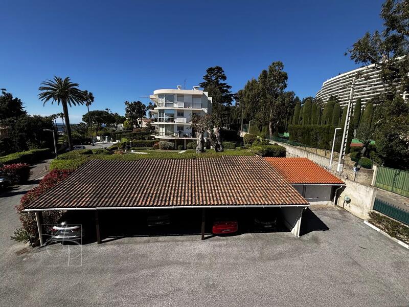 Appartement - 120 m² - 4 pièces