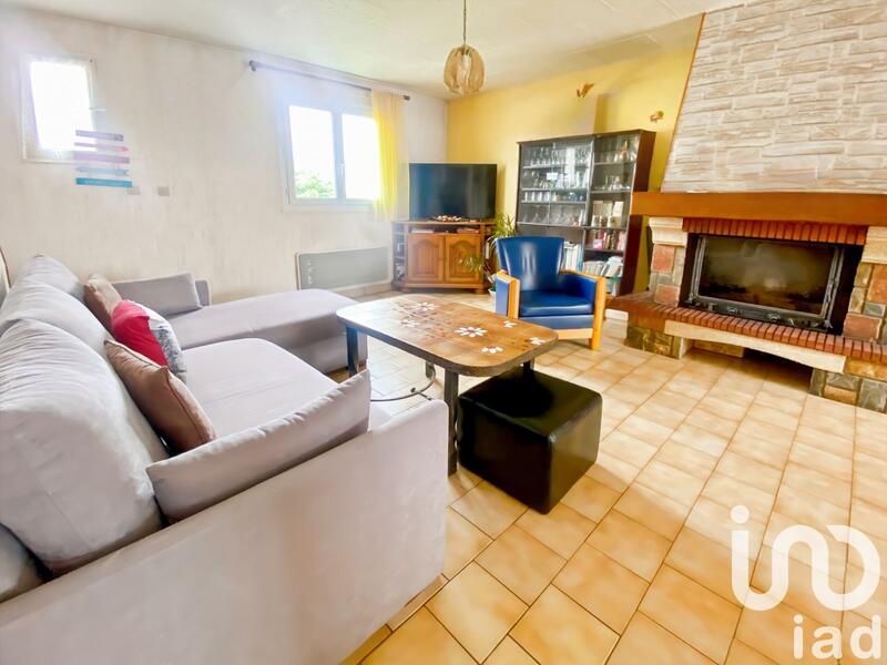 Maison - 96 m² - 6 pièces