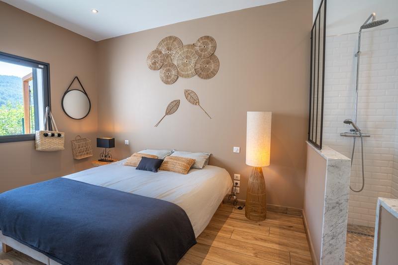 Maison - 200 m² - 6 pièces