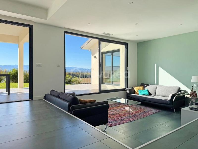 Villa - 185 m² - 7 pièces