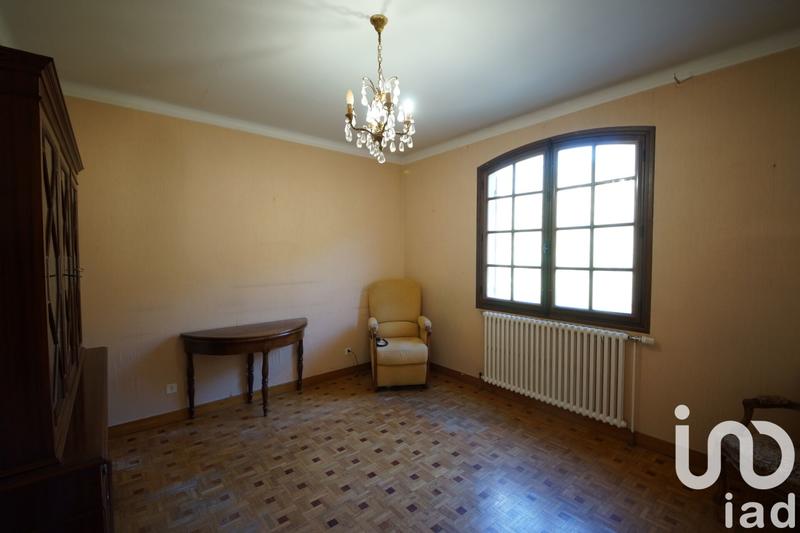 Maison - 235 m² - 10 pièces