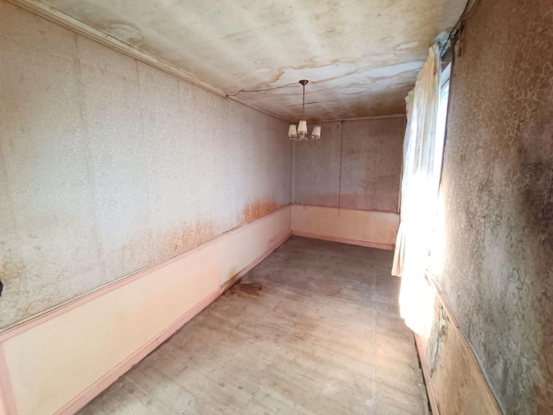 Maison - 212 m² - 5 pièces