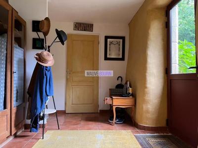 Maison - 240 m² - 9 pièces