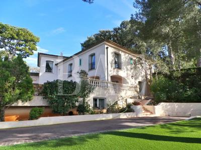 Villa - 420 m² - 14 pièces