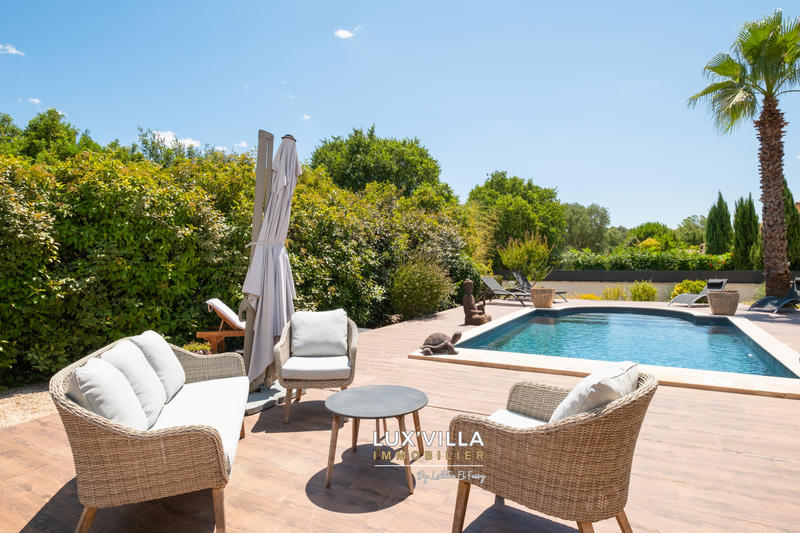 Maison - 251 m² - 8 pièces