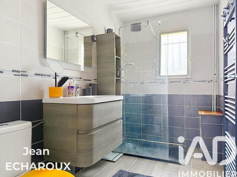 Maison - 96 m² - 5 pièces