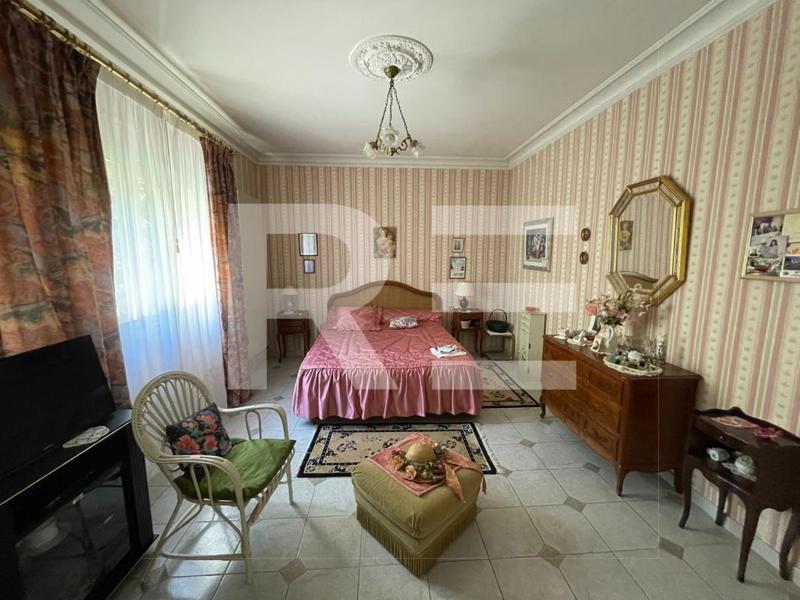 Villa - 190 m² - 5 pièces