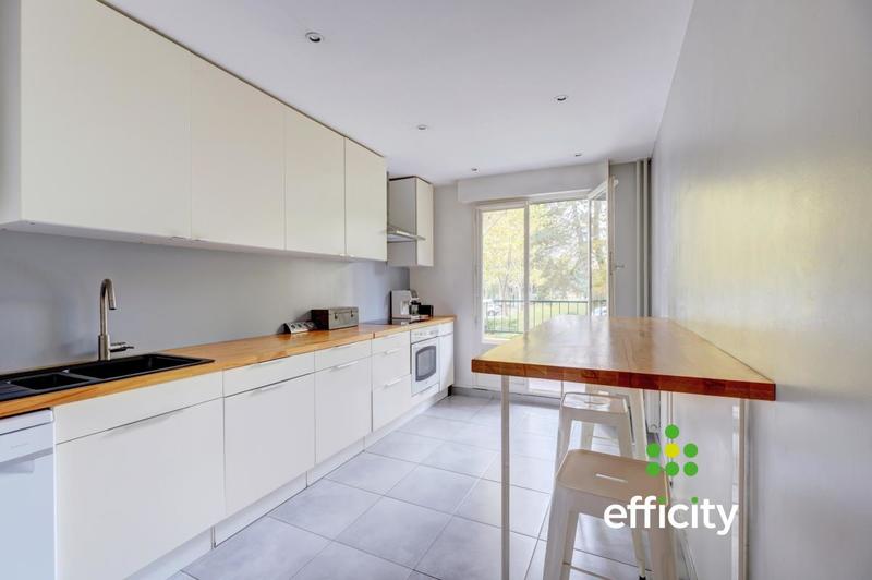 Appartement - 85 m² - 4 pièces