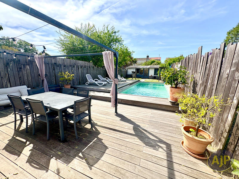 Maison - 110 m² - 5 pièces