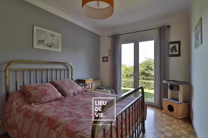 Maison ancienne - 212 m² - 8 pièces