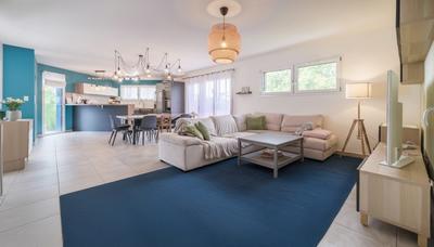 Maison contemporaine - 137 m² - 6 pièces