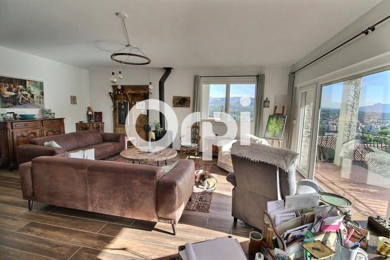 Maison - 162 m² - 5 pièces