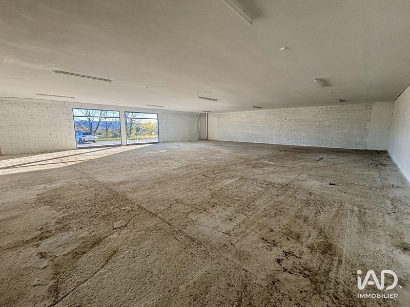 Local commercial - 230 m²