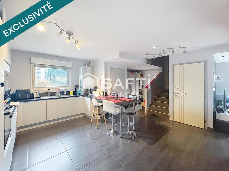 Maison - 102 m² - 5 pièces