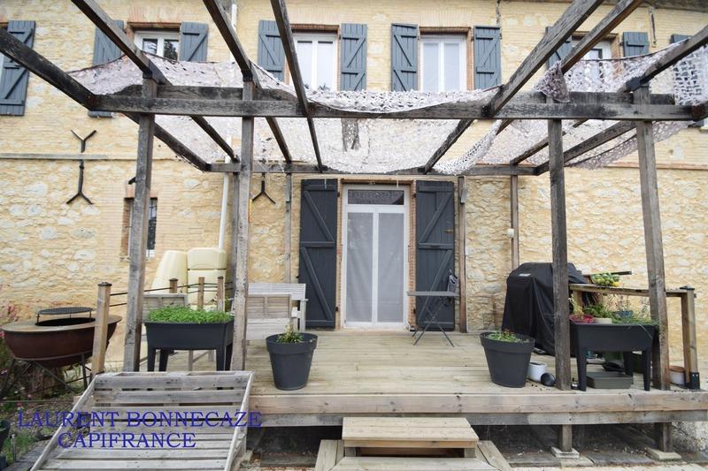 Maison - 283 m² - 6 pièces