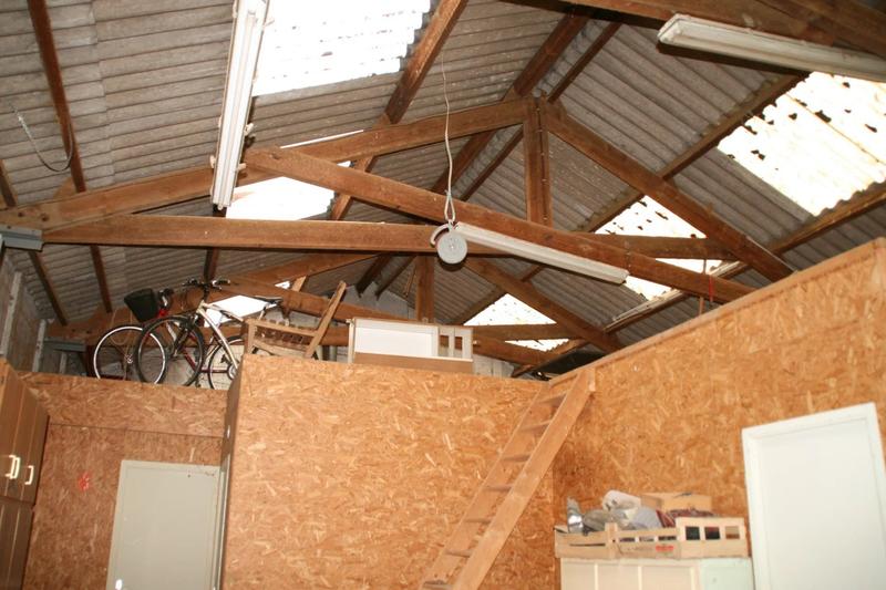 Bureau - 900 m² - 4 pièces