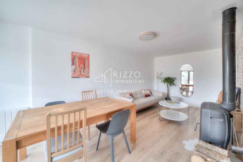 Maison - 102 m² - 5 pièces