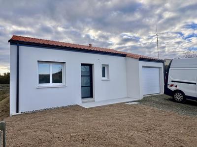 Maison - 64 m² - 3 pièces