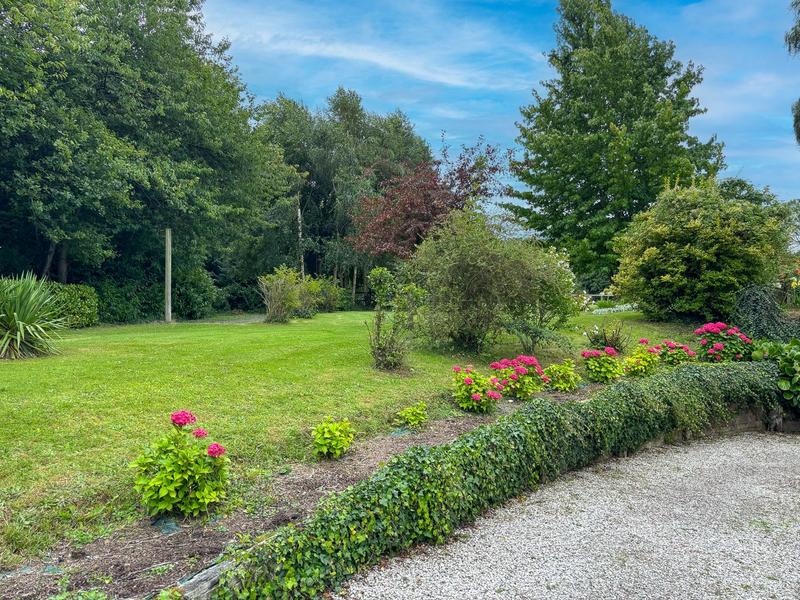 Maison contemporaine - 200 m² - 6 pièces