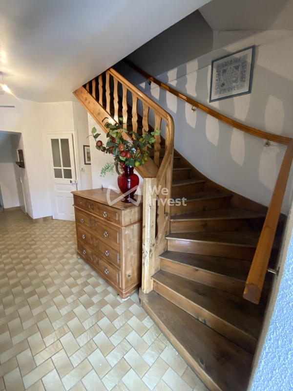 Maison - 250 m² - 15 pièces