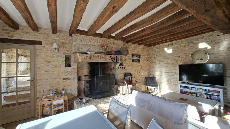 Maison ancienne - 203 m² - 6 pièces