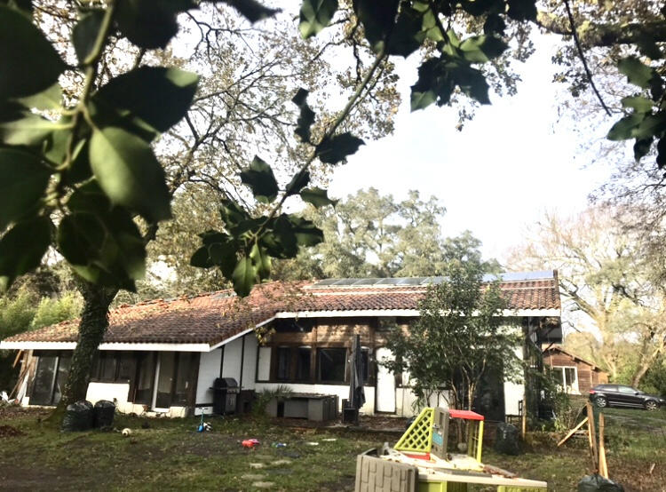 Propriété - 320 m² - 10 pièces