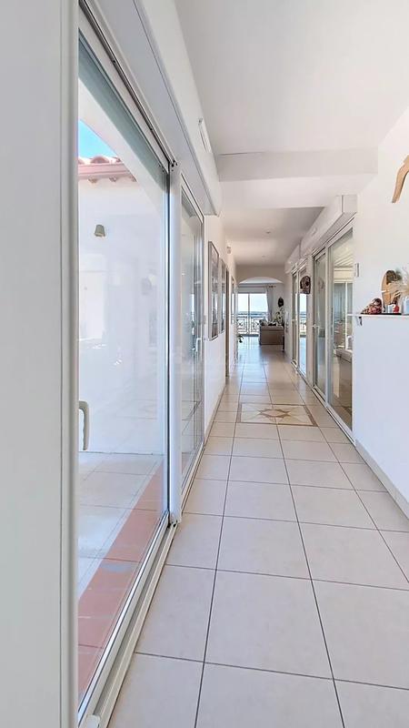 Maison - 206 m² - 8 pièces