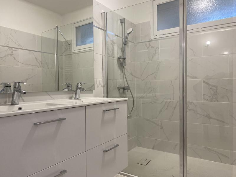 Appartement - 94 m² - 5 pièces