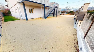 Appartement - 100 m² - 4 pièces