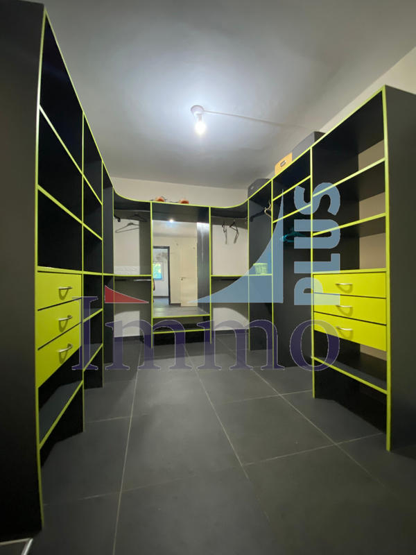 Villa - 140 m² - 5 pièces