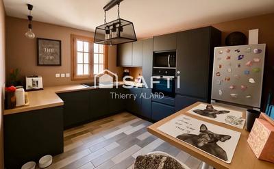 Maison - 105 m² - 4 pièces
