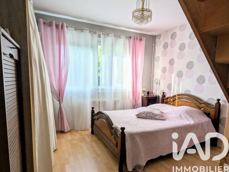 Maison - 96 m² - 5 pièces