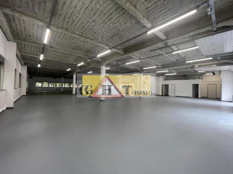 Entrepôt - 644 m²