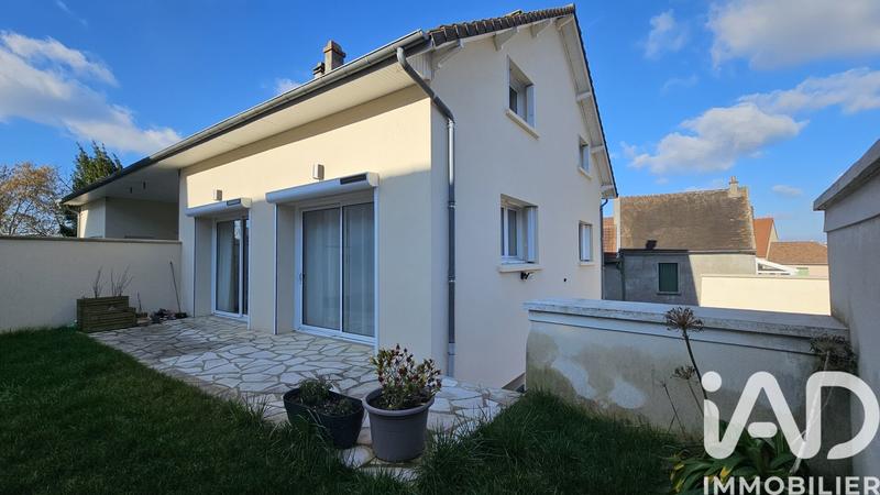 Maison - 158 m² - 8 pièces