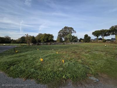 Terrain constructible - 703 m²