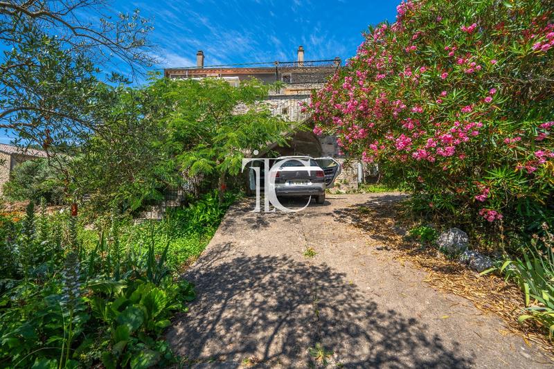 Maison - 85 m² - 5 pièces