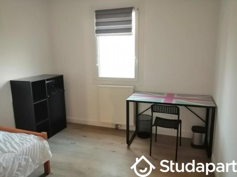 Chambre - 10 m² - 1 pièce