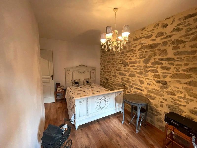 Maison traditionnelle - 100 m² - 4 pièces