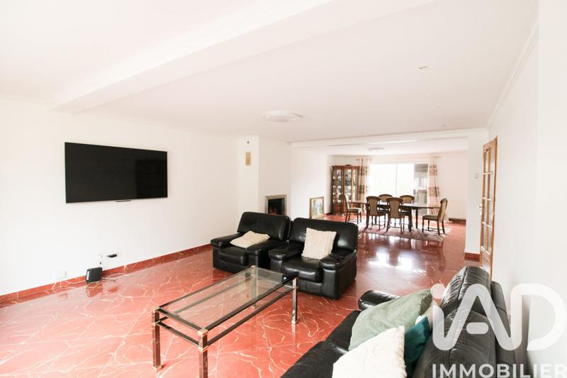 Maison - 189 m² - 8 pièces