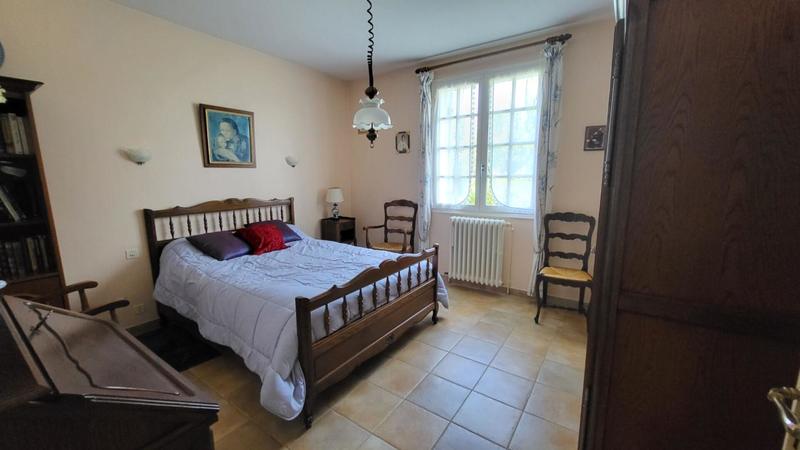 Maison - 210 m² - 6 pièces