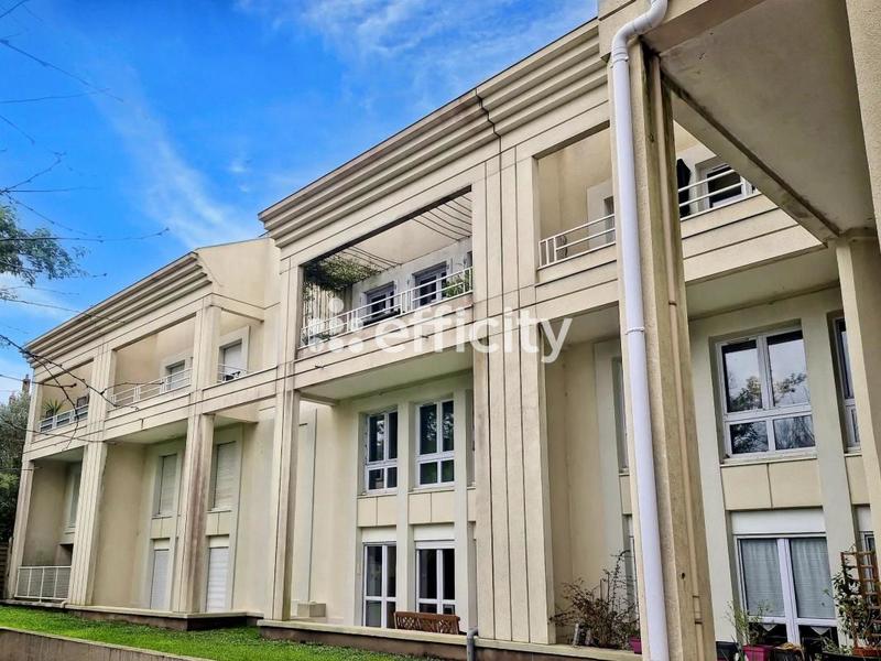 Appartement - 64 m² - 3 pièces