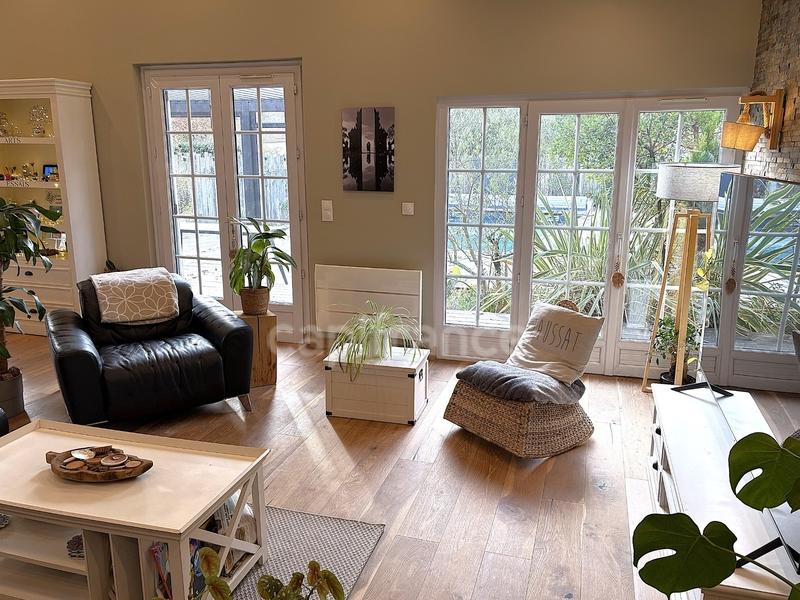 Maison - 157 m² - 5 pièces