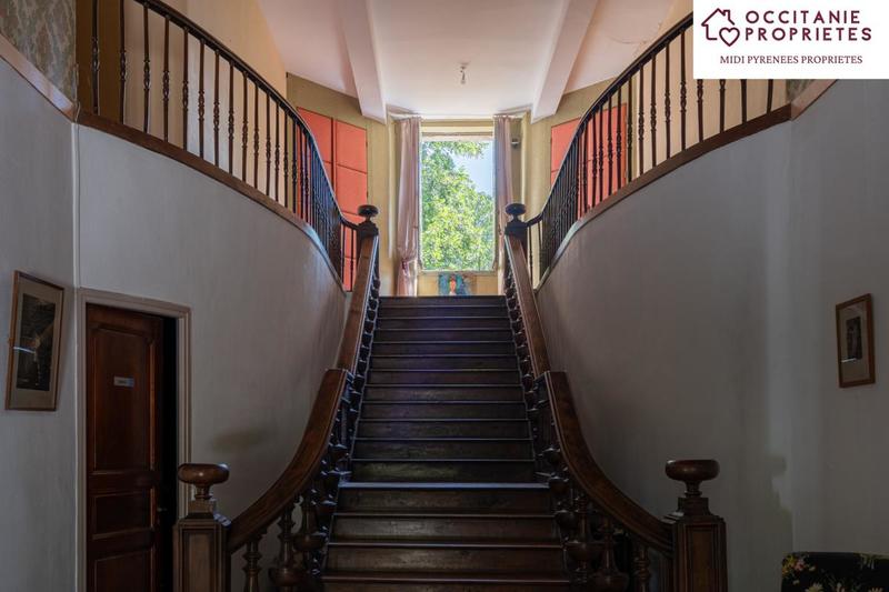 Maison de maîtres - 409 m² - 13 pièces